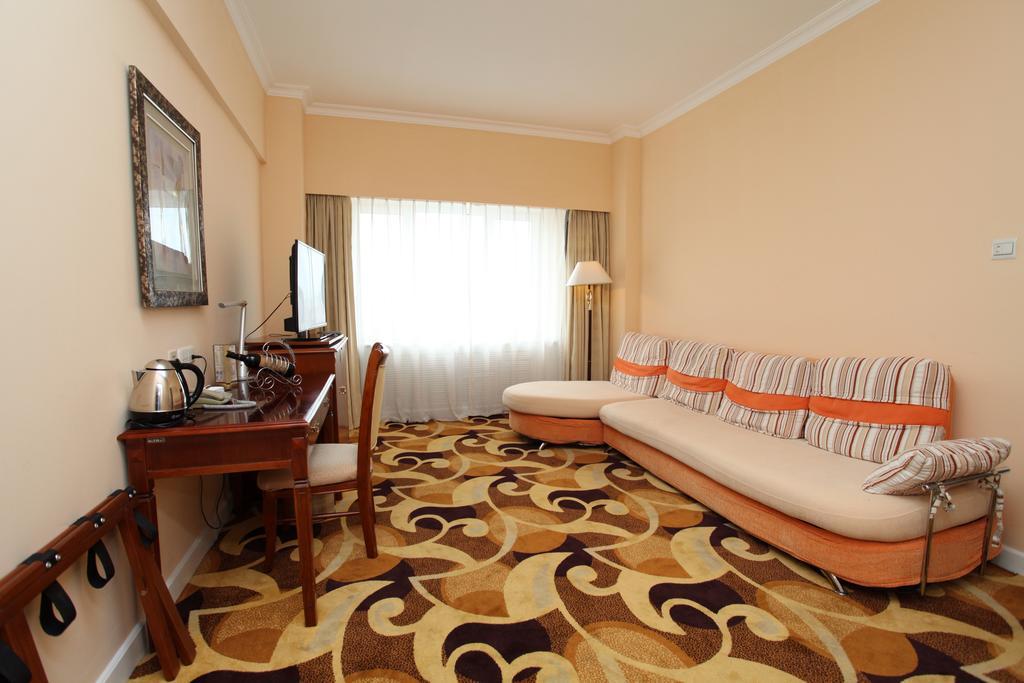Milky Way Hotel Harbin Buitenkant foto