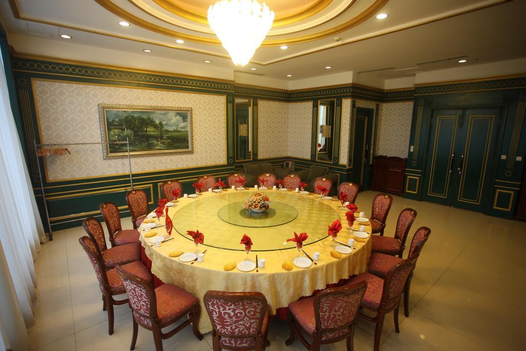 Milky Way Hotel Harbin Buitenkant foto